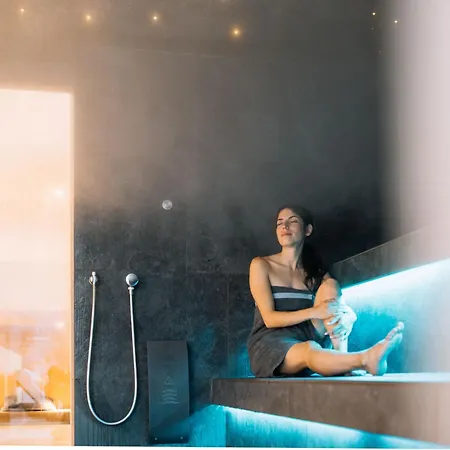 Hohenwart 4* Scena